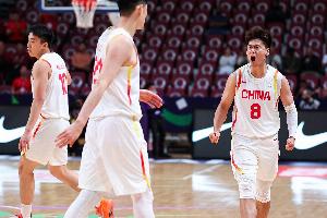 媒体人:即便裁判努力帮助 韩国还是没有逆转 中国男篮士气高涨