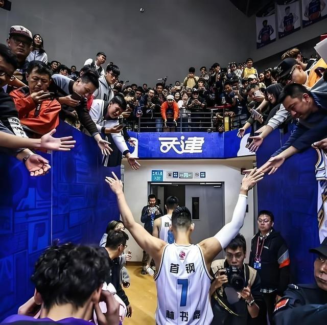 百家乐app-再见“林疯狂”!37岁林书豪正式宣布退役,他已经超越篮球