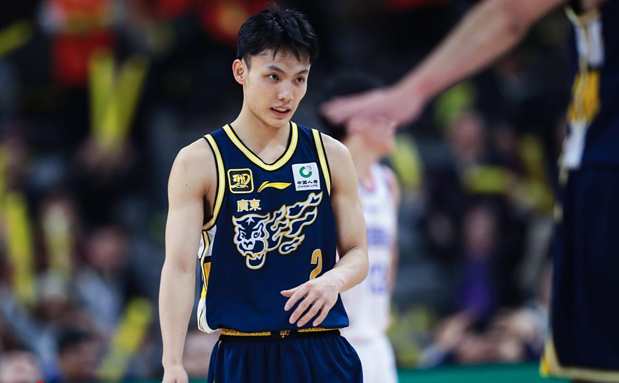 朱芳雨放大招,给陈国豪550万年薪!广东队两手准备,瞄准焦泊乔