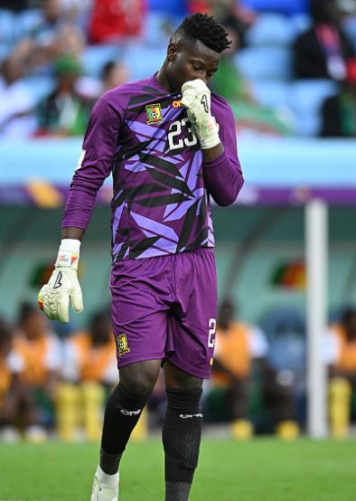 免费送走5000万巨星！曼联又成冤大头，清洗滕哈赫亲信，队内变天