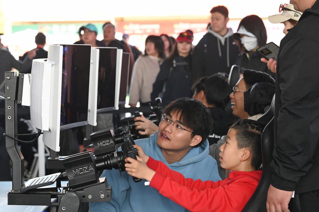 在线下注-魔都眼｜上海汽车文化节联动F1启幕，这些经典车头你认识吗